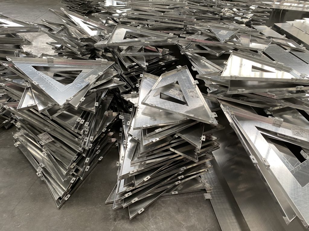 铝单板厂家简析:铝单板在施工安装中有哪些技巧？